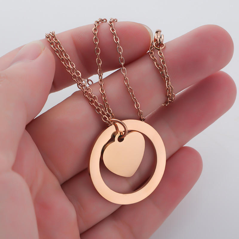 Dije corazón en aro personalizado